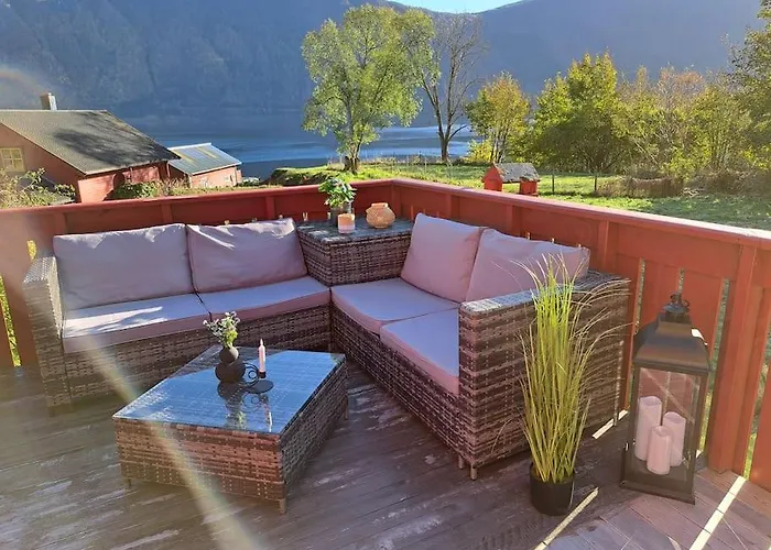 Hygge Huette - Zwischen Fjell Und Fjord Lauvstad