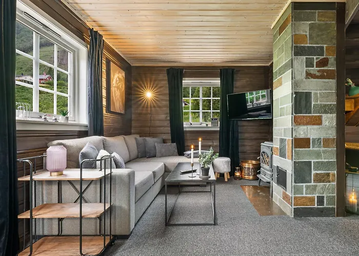 Hygge Huette - Zwischen Fjell Und Fjord