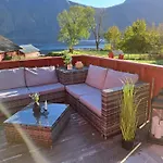 Hygge Huette - Zwischen Fjell Und Fjord Lauvstad