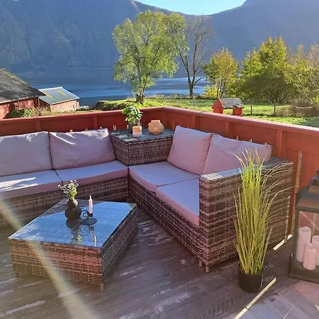 Hygge Huette - Zwischen Fjell Und Fjord Lauvstad