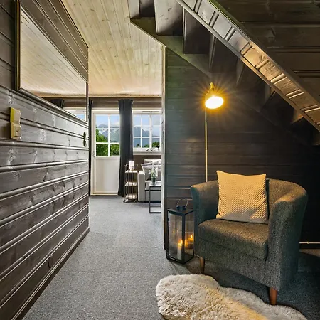 Nyaraló Hygge Huette - Zwischen Fjell Und Fjord Lauvstad