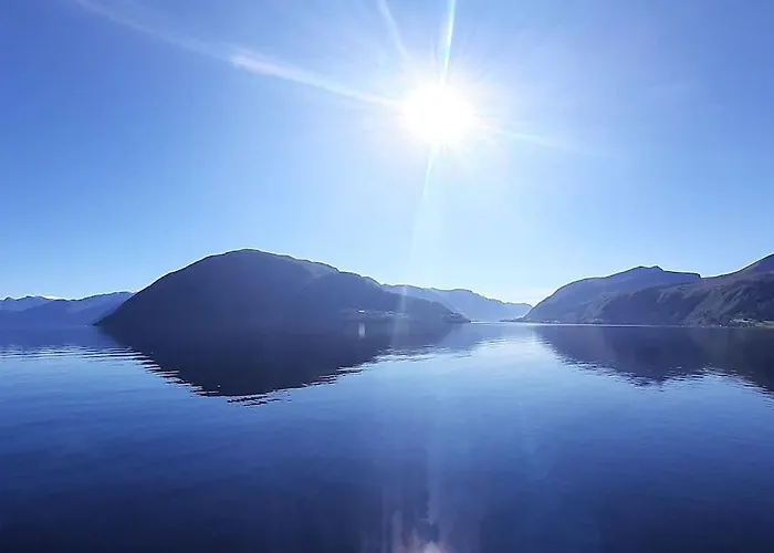 Hygge Huette - Zwischen Fjell Und Fjord *